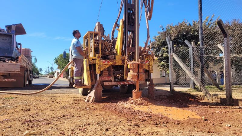 Prefeitura de Perdizes dá início a perfuração de Poço Artesiano na Antinha
